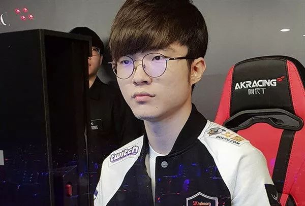 奇篇章